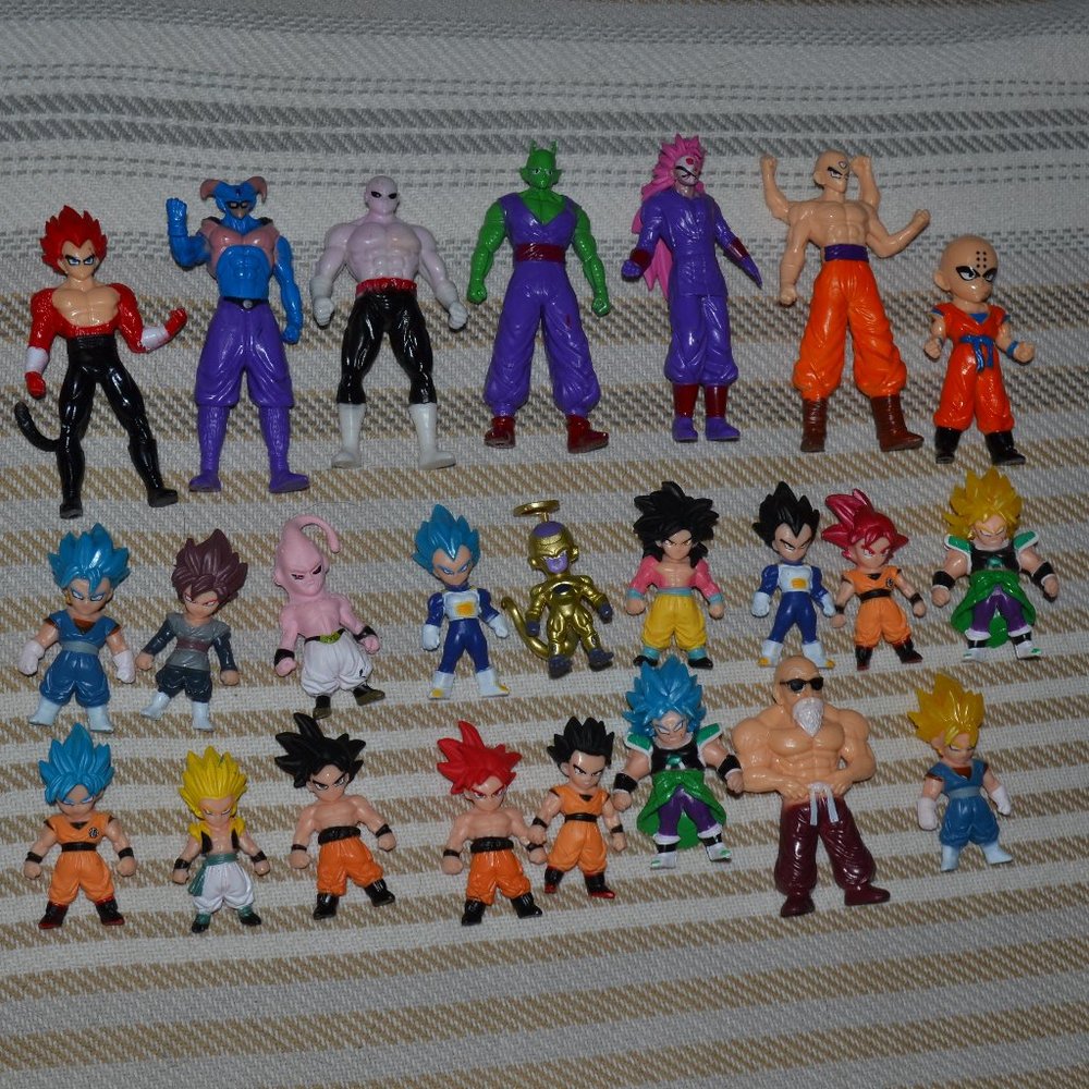 24 Dragonball figures